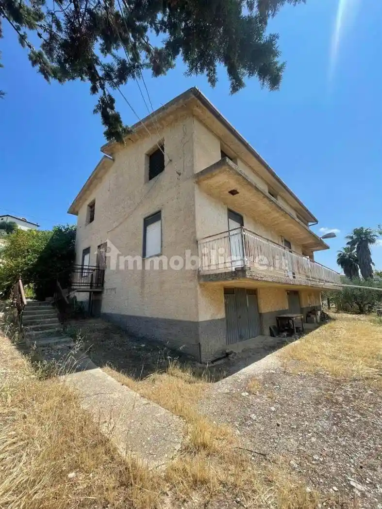 Villa in vendita a Aragona