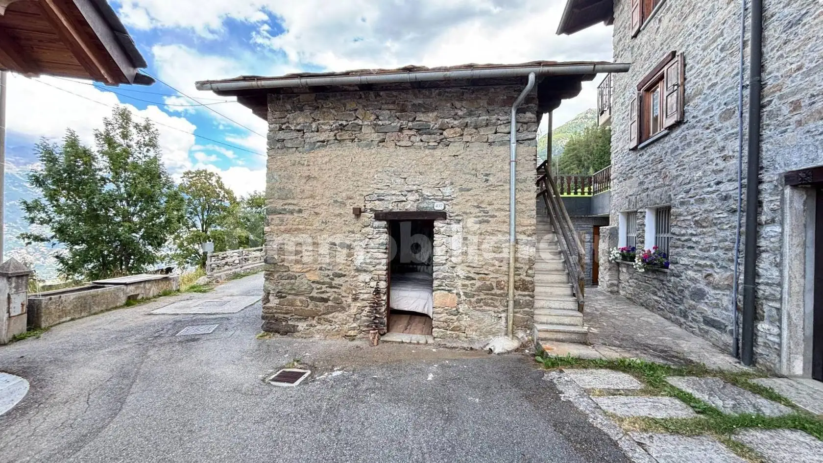 Terratetto unifamiliare frazione Champe 437, Charvensod - foto 2