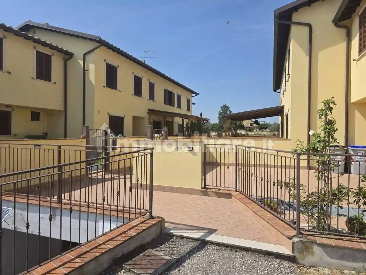 Villetta a schiera - foto 2