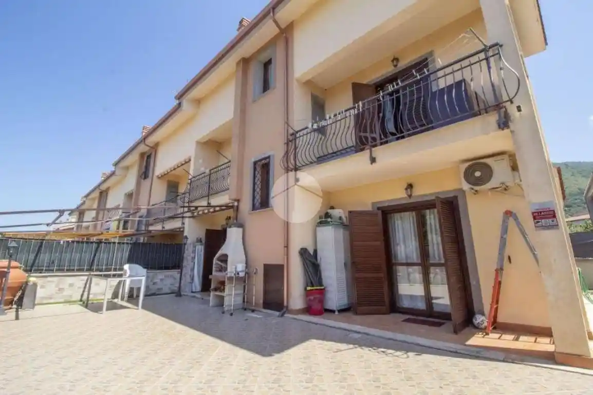 Villa in vendita a San Polo dei Cavalieri