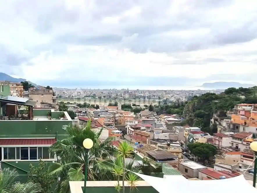 Appartamento in vendita a Palermo