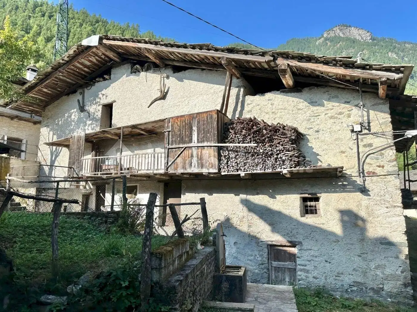 Rustico - Casale in vendita a Casteldelfino