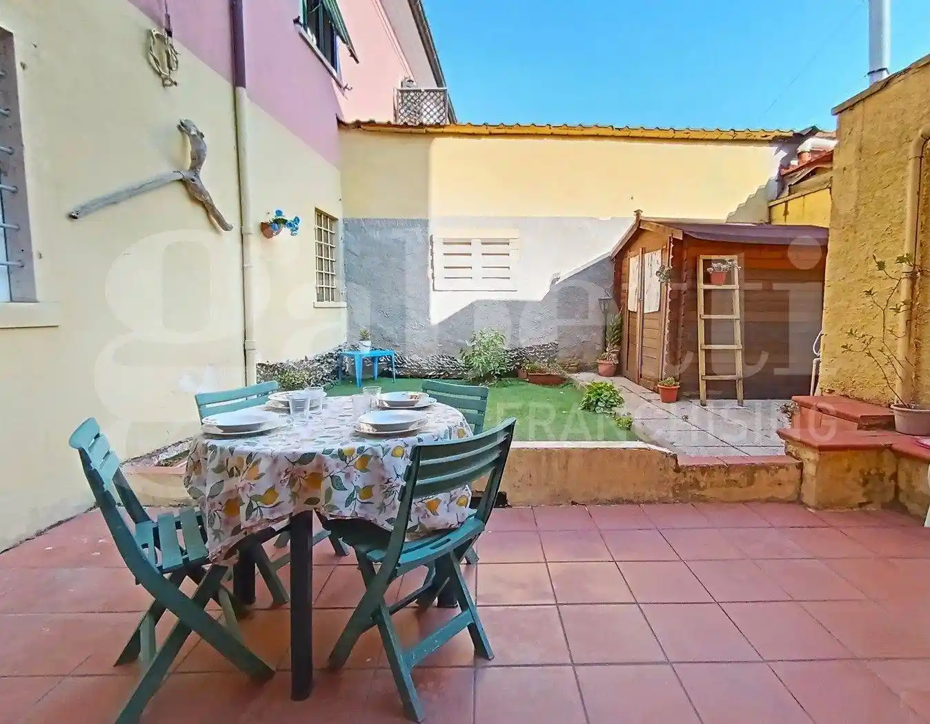 Casa indipendente in vendita a Carrara