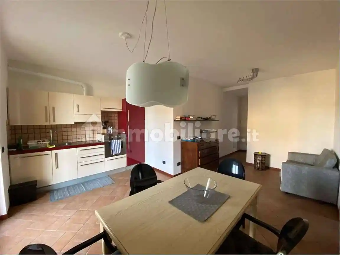 Appartamento in vendita a Sesto Calende