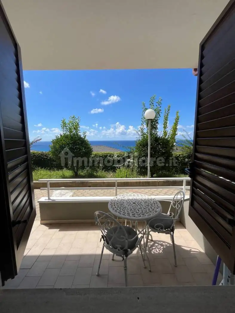 Appartamento in vendita a Zambrone