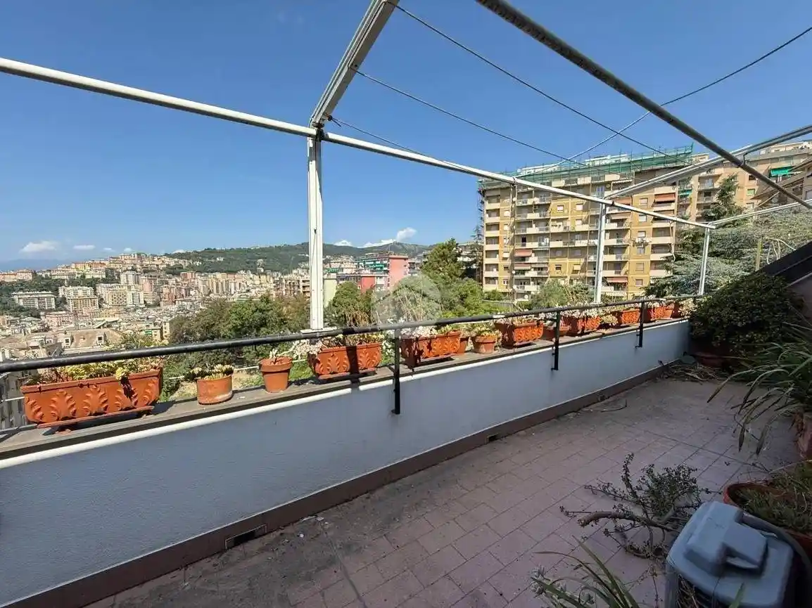 Appartamento in vendita a Genova