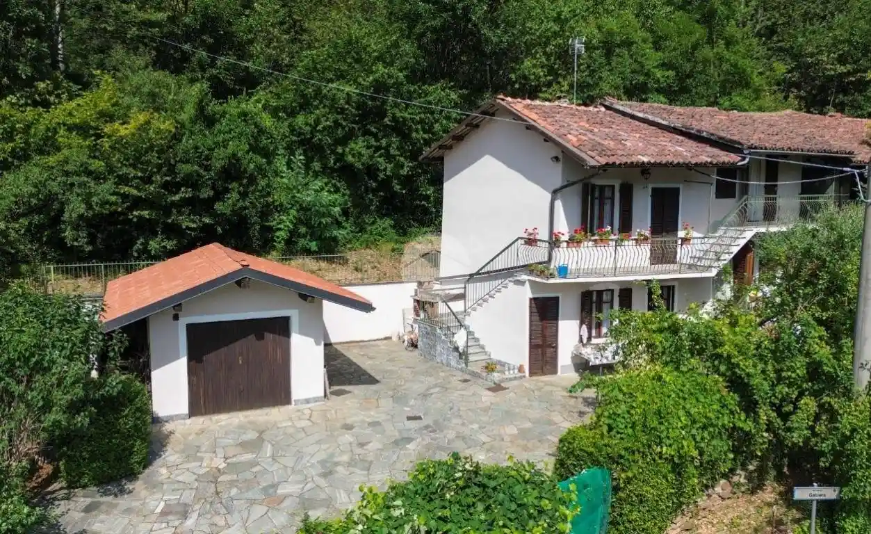 Casa indipendente in vendita a Val della Torre
