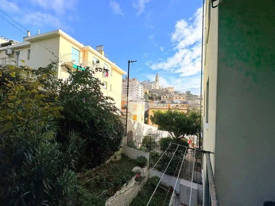 Appartamento in vendita a Genova