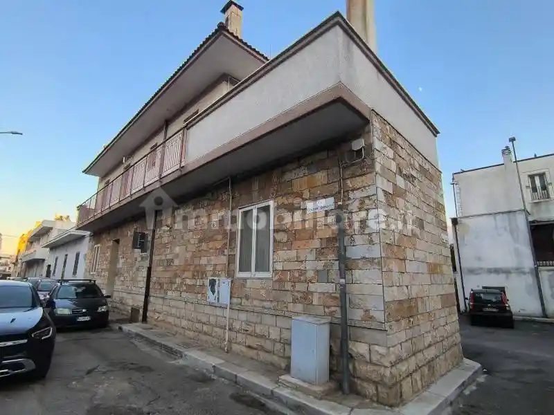 Casa indipendente in vendita a Bitetto