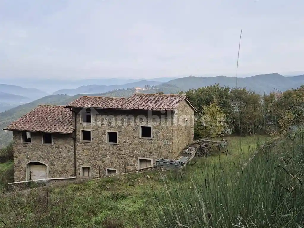 Rustico - Casale in vendita a Rufina
