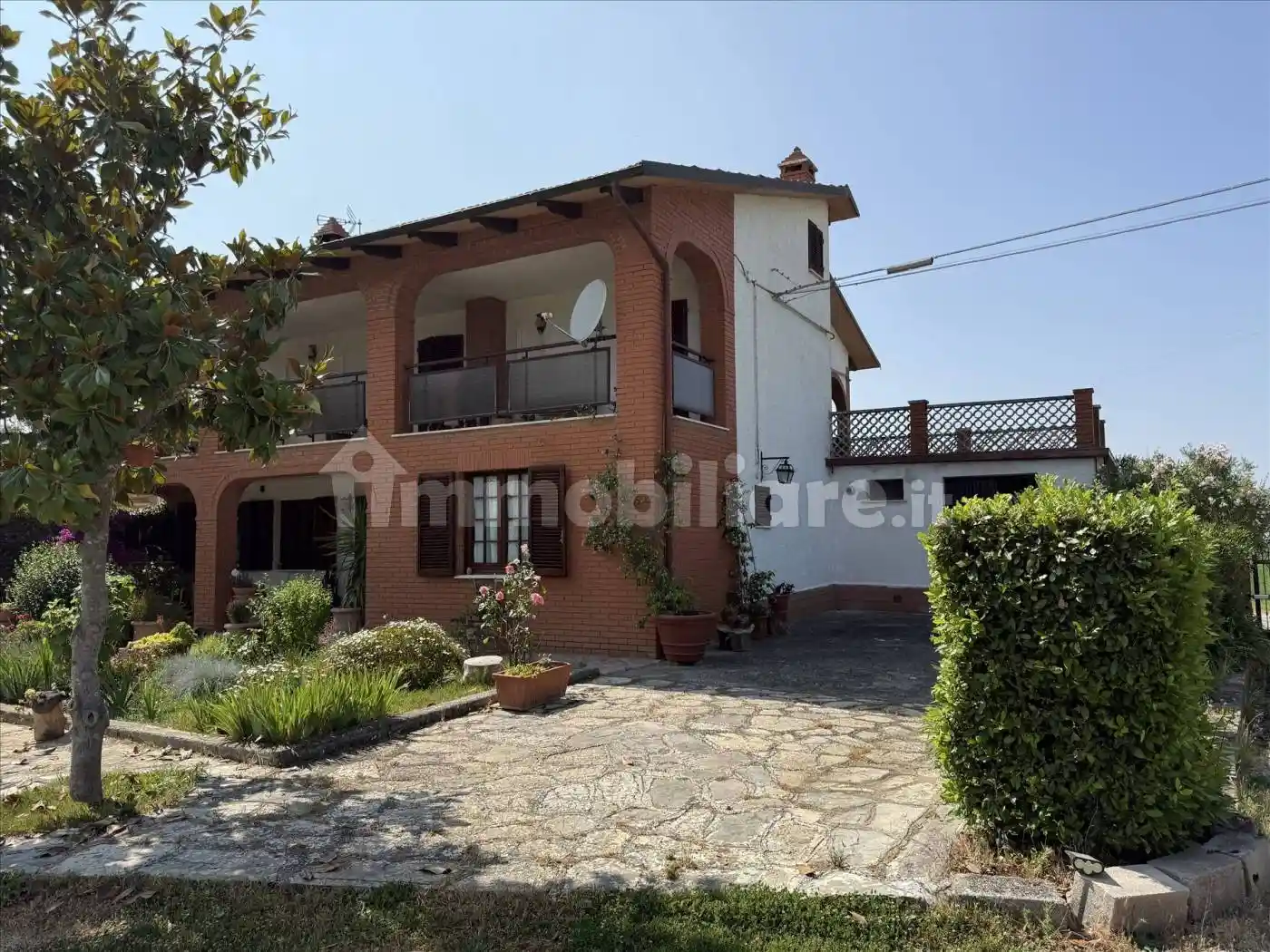 Villa plurifamiliare Località Croce, 15, Pozzuolo, Castiglione del Lago - foto 2