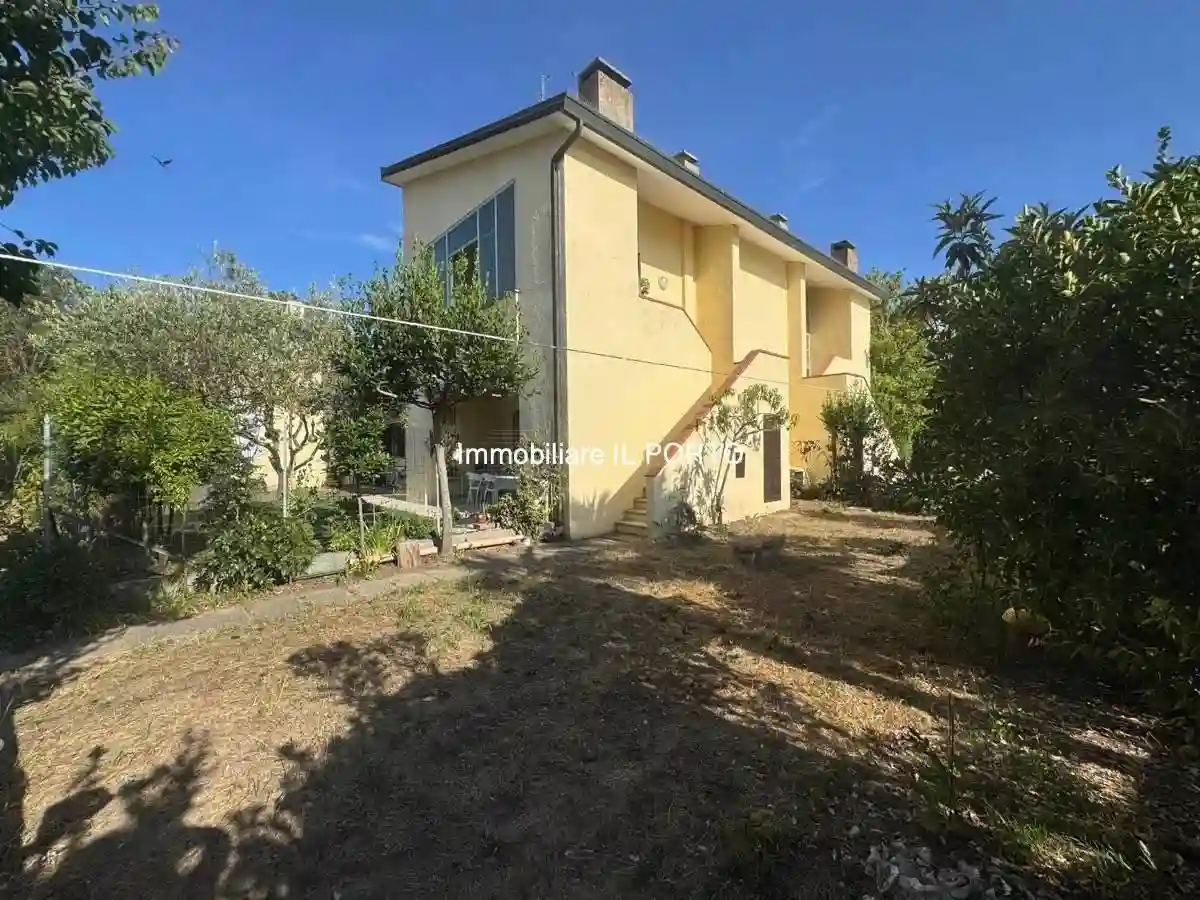 Villetta a schiera - foto 2