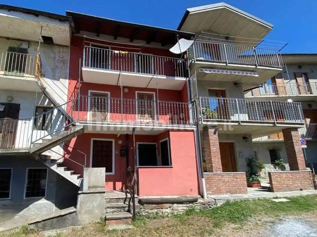 Casa indipendente in vendita a Pinasca