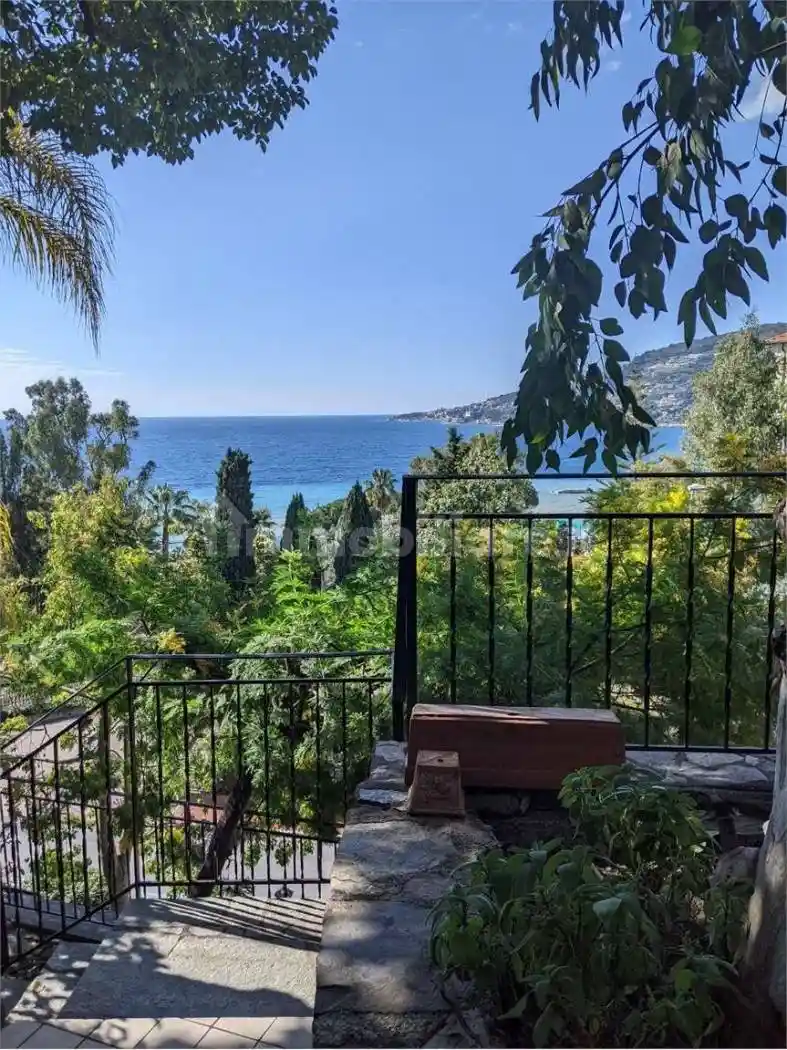 Appartamento in vendita a Ospedaletti