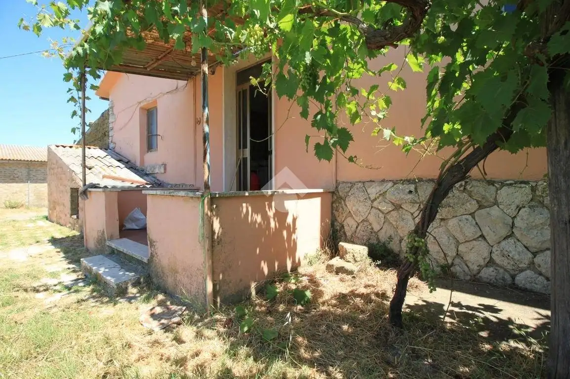 Terratetto unifamiliare LOCALITA' san Valeriano 2, Canino - foto 2