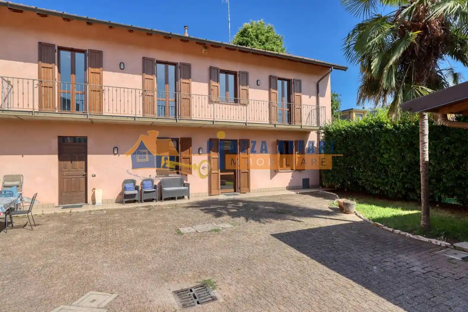 Villa in vendita a Carnago