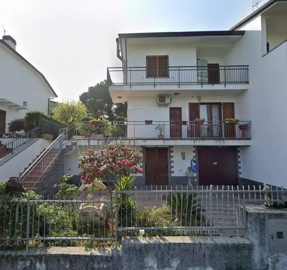 Villetta a schiera in vendita a Verano Brianza