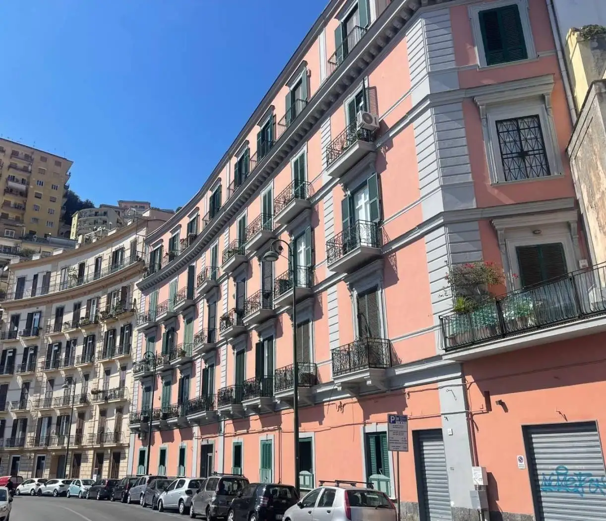 Appartamento in vendita a Napoli