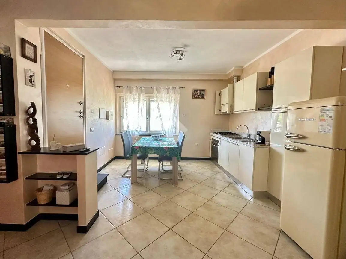 Appartamento in vendita a Carasco