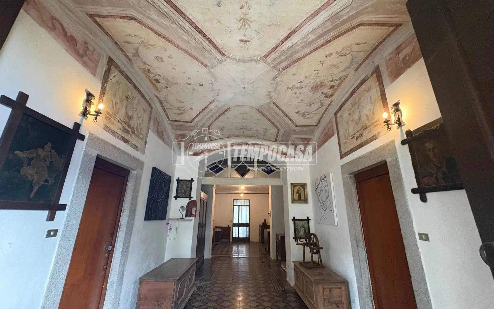 Villa in vendita a Cucciago