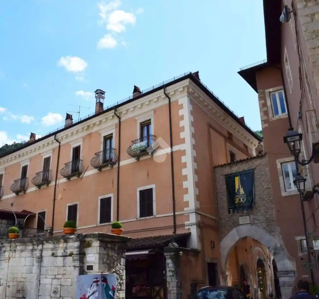 Quadrilocale piazza Argoli 1, Centro, Tagliacozzo - foto 2