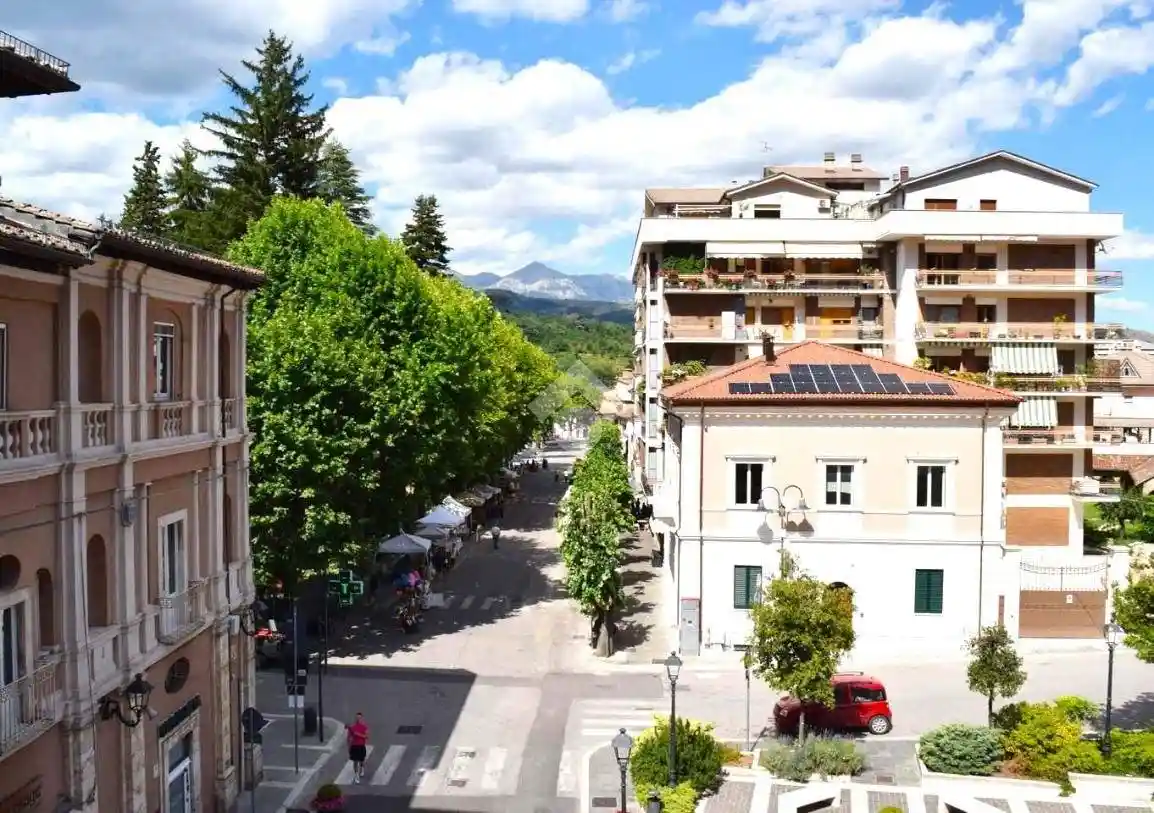 Quadrilocale piazza Argoli 1, Centro, Tagliacozzo - foto 4