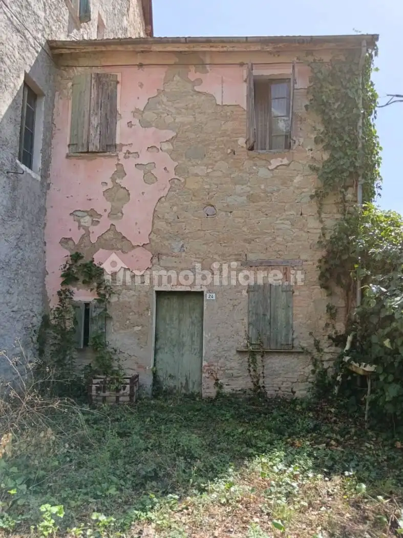 Casa indipendente in vendita a Vergato