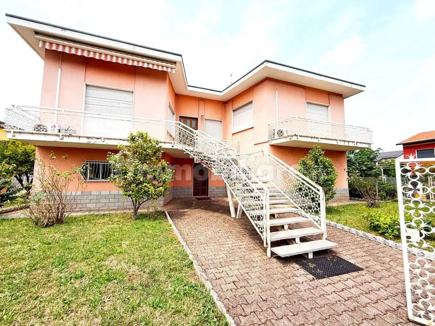 Villa in vendita a Gerenzano