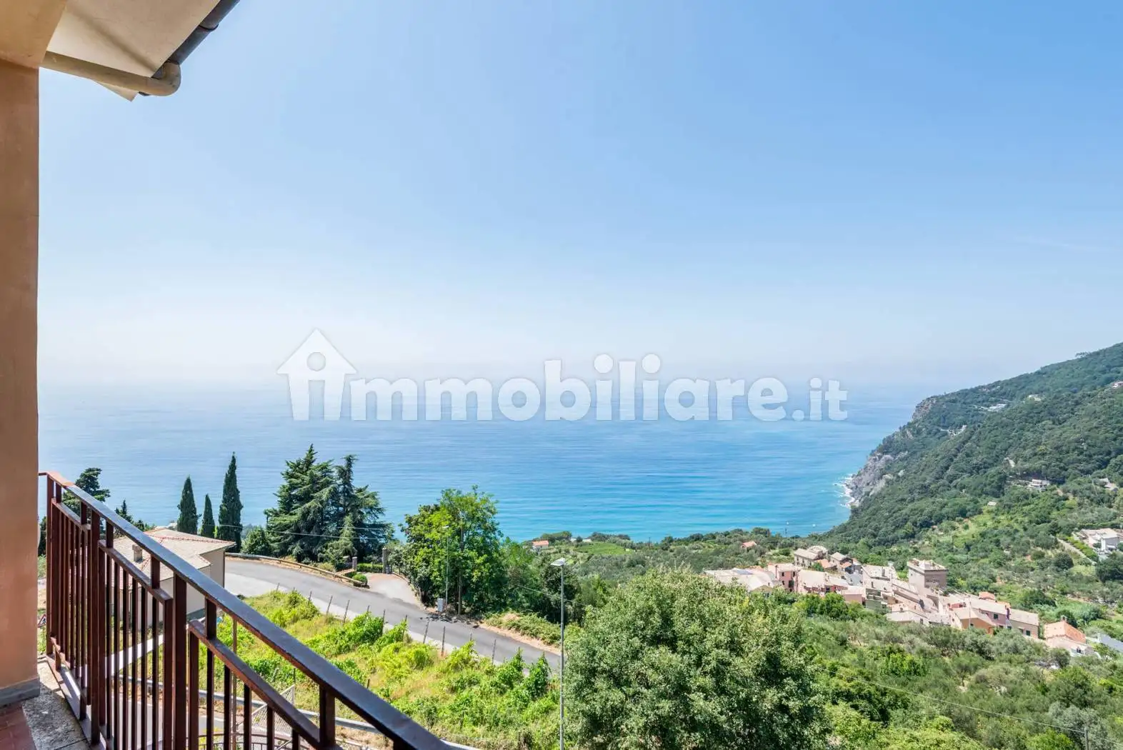 Appartamento in vendita a Framura