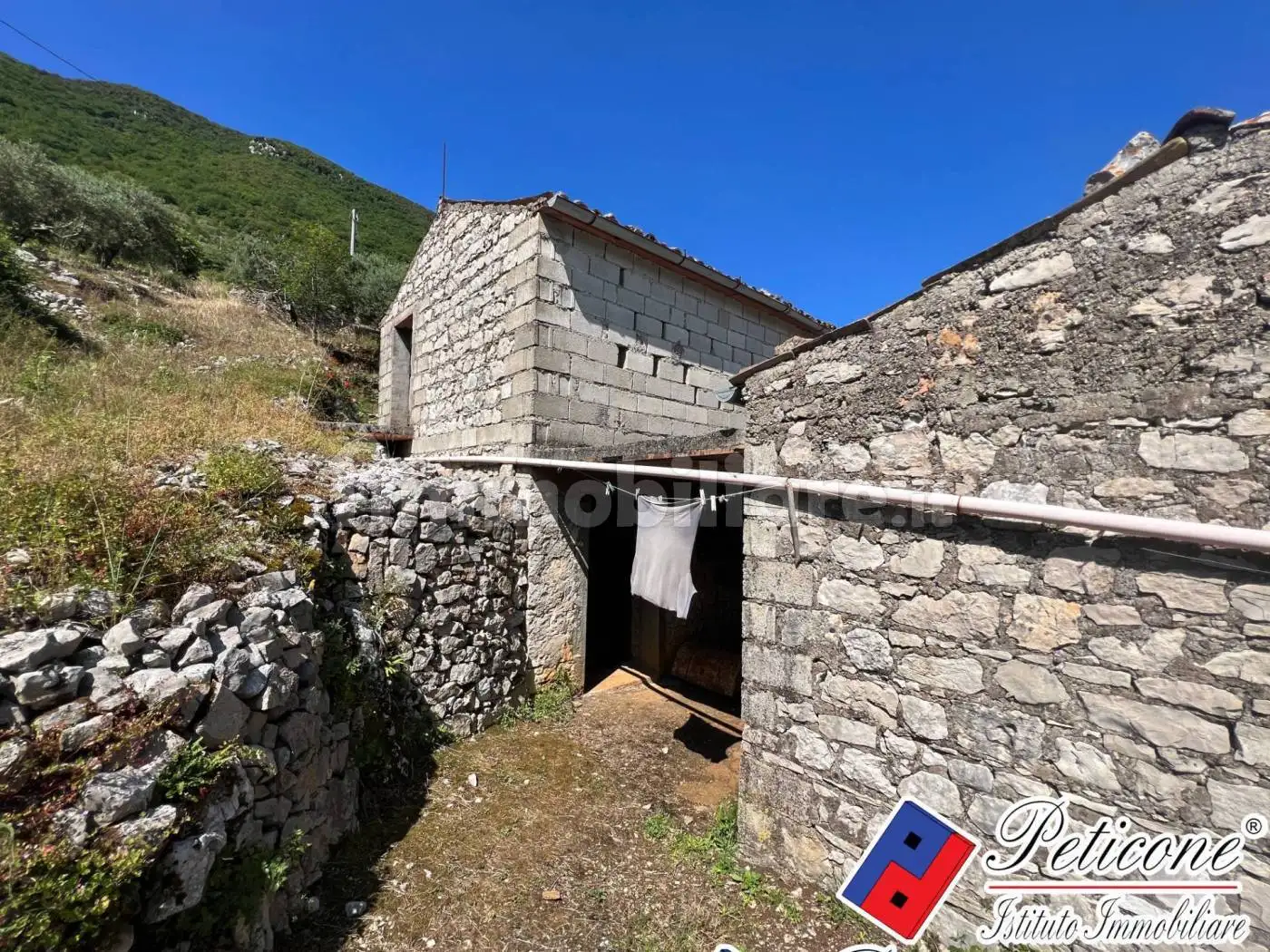 Casa indipendente in vendita a Vallecorsa