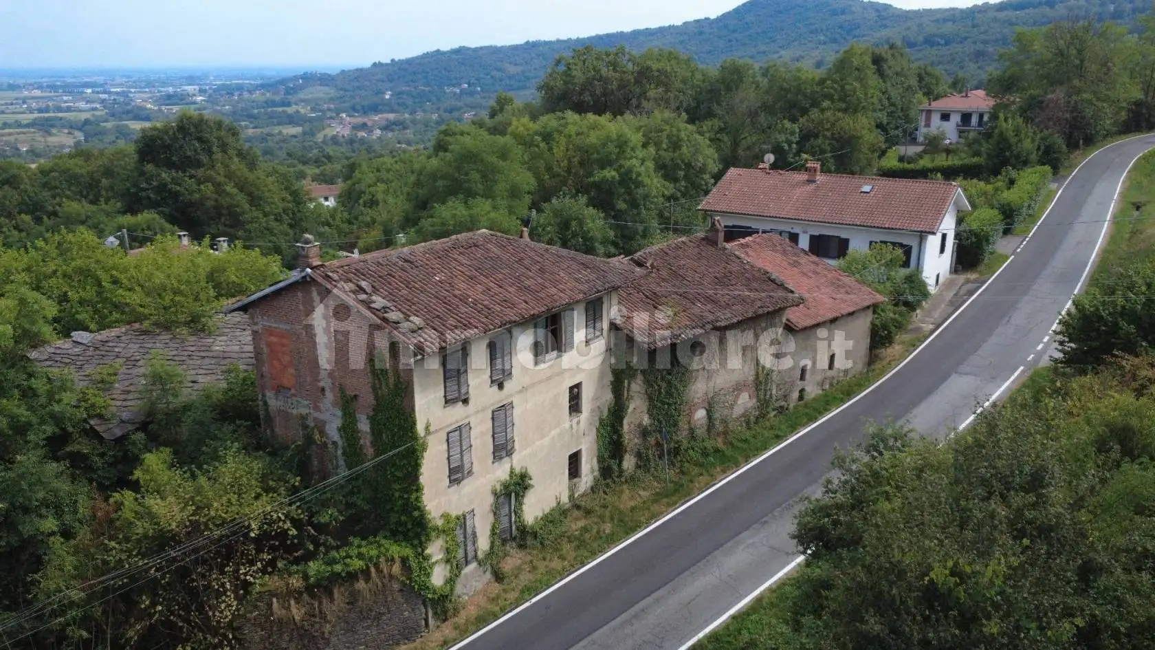 Rustico - Casale in vendita a Roletto