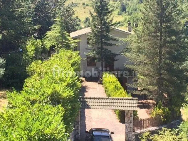 Villa in vendita a Tagliacozzo