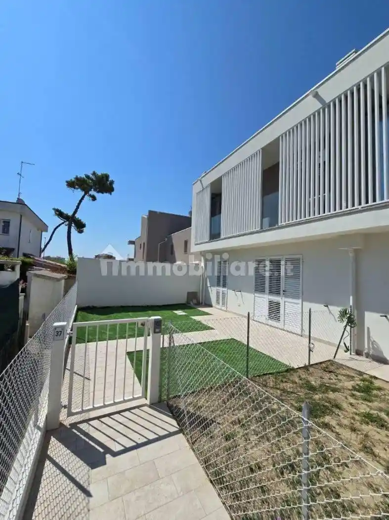 Casa indipendente in vendita a Ravenna