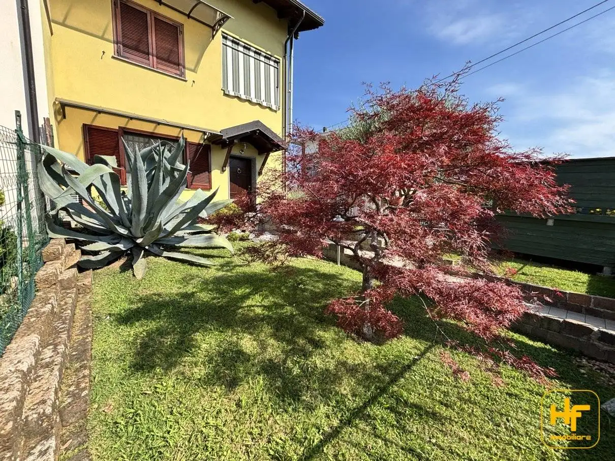 Villa in vendita a Villanova Canavese