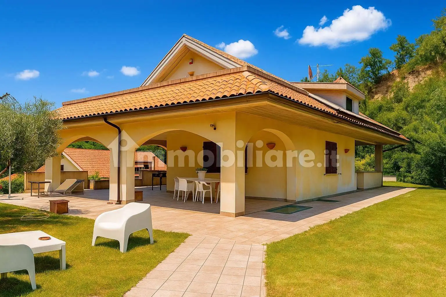 Villa in affitto a Ascoli Piceno