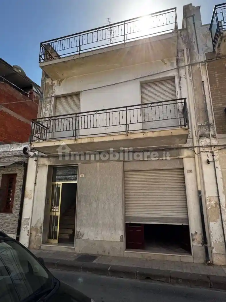 Casa indipendente in vendita a Floridia