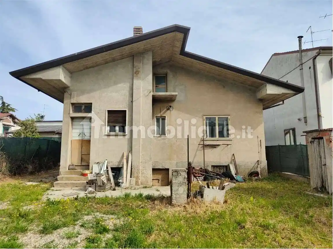 Casa indipendente in vendita a San Giovanni Lupatoto