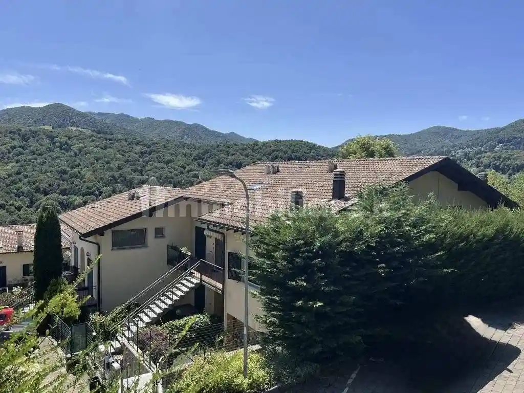 Appartamento in vendita a Alta Valle Intelvi