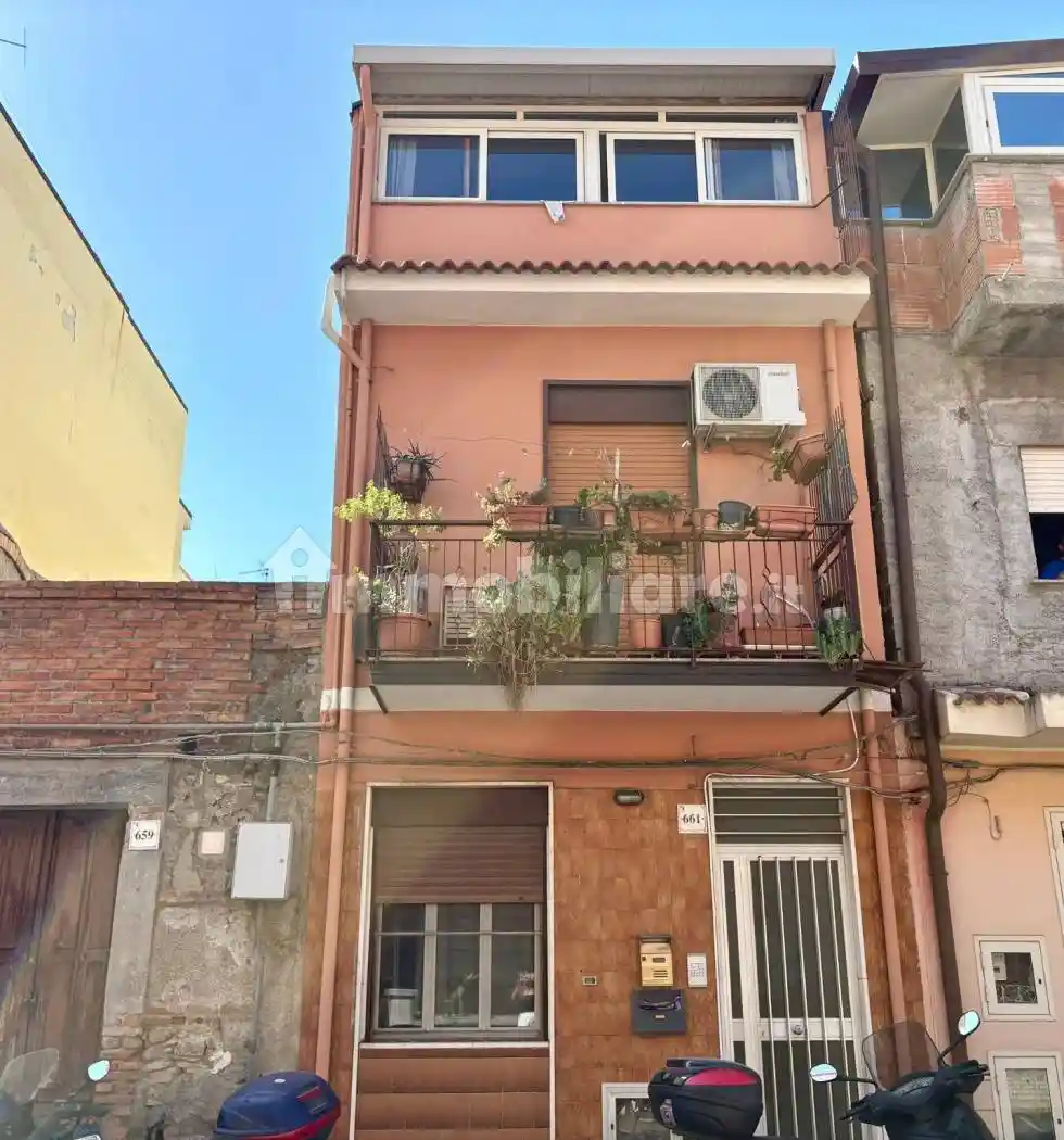 Casa indipendente in vendita a Barcellona Pozzo di Gotto