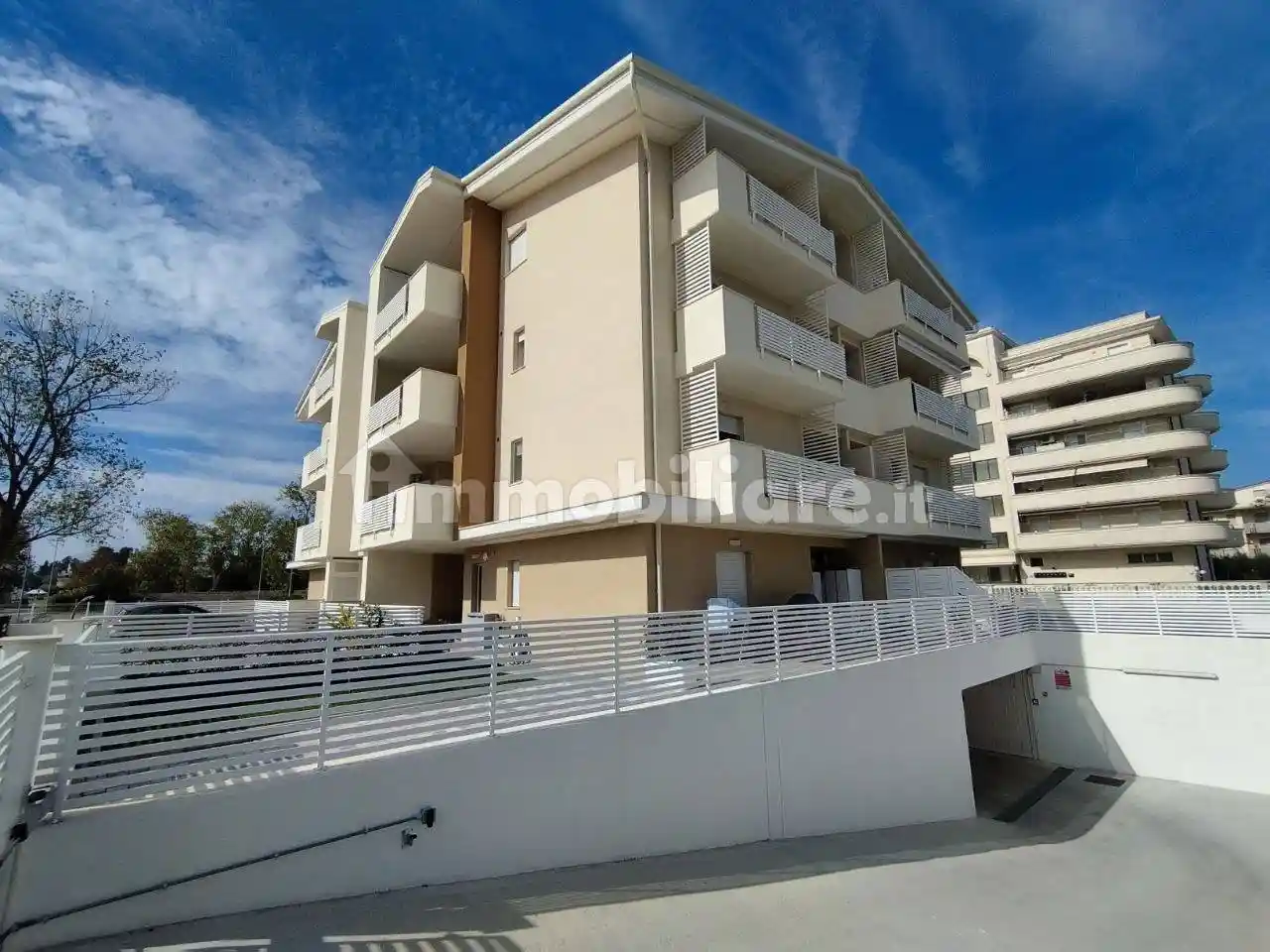 Trilocale via Gorizia, Centro, Alba Adriatica - foto 2