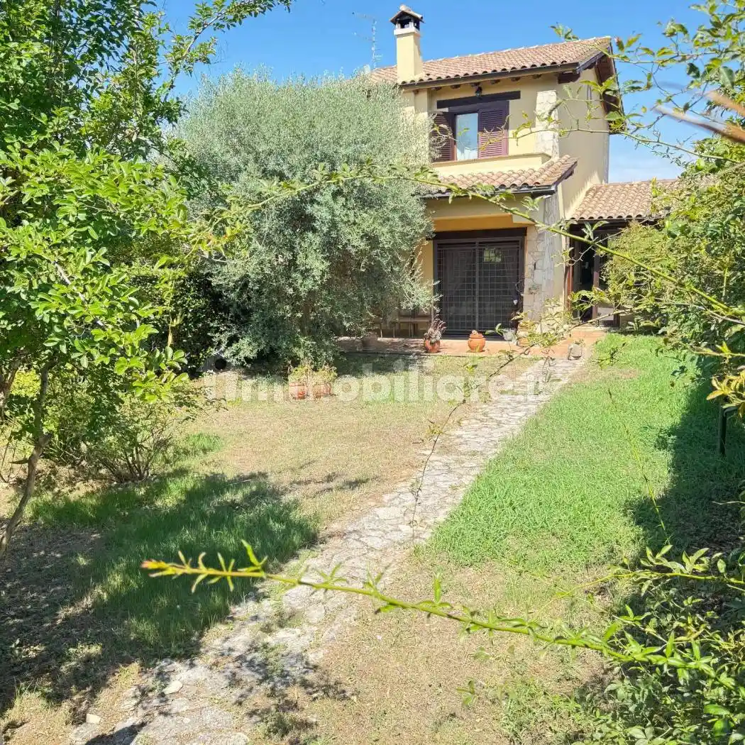 Villetta a schiera in vendita a Sutri