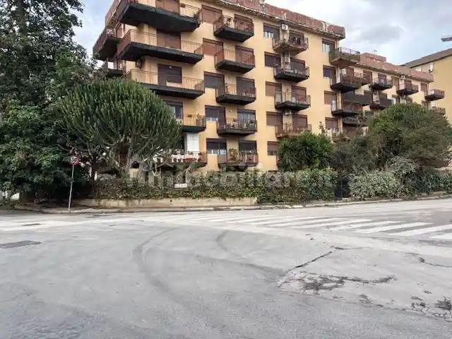 Appartamento in vendita a Palermo