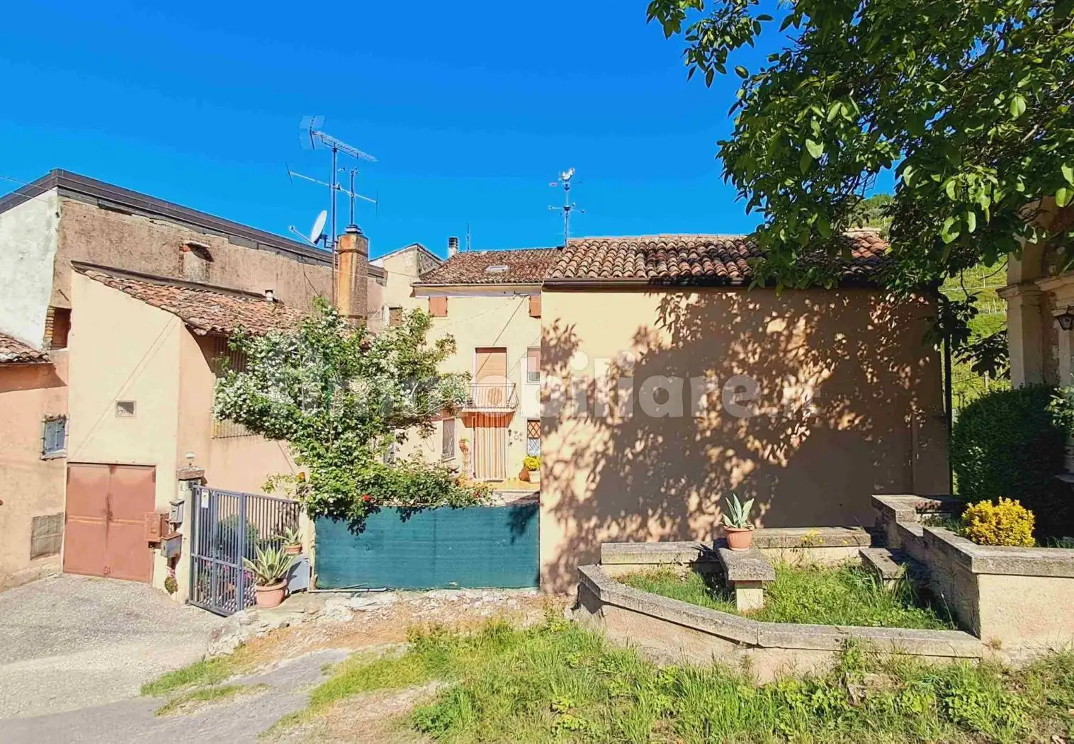 Rustico - Casale in vendita a Cazzano di Tramigna