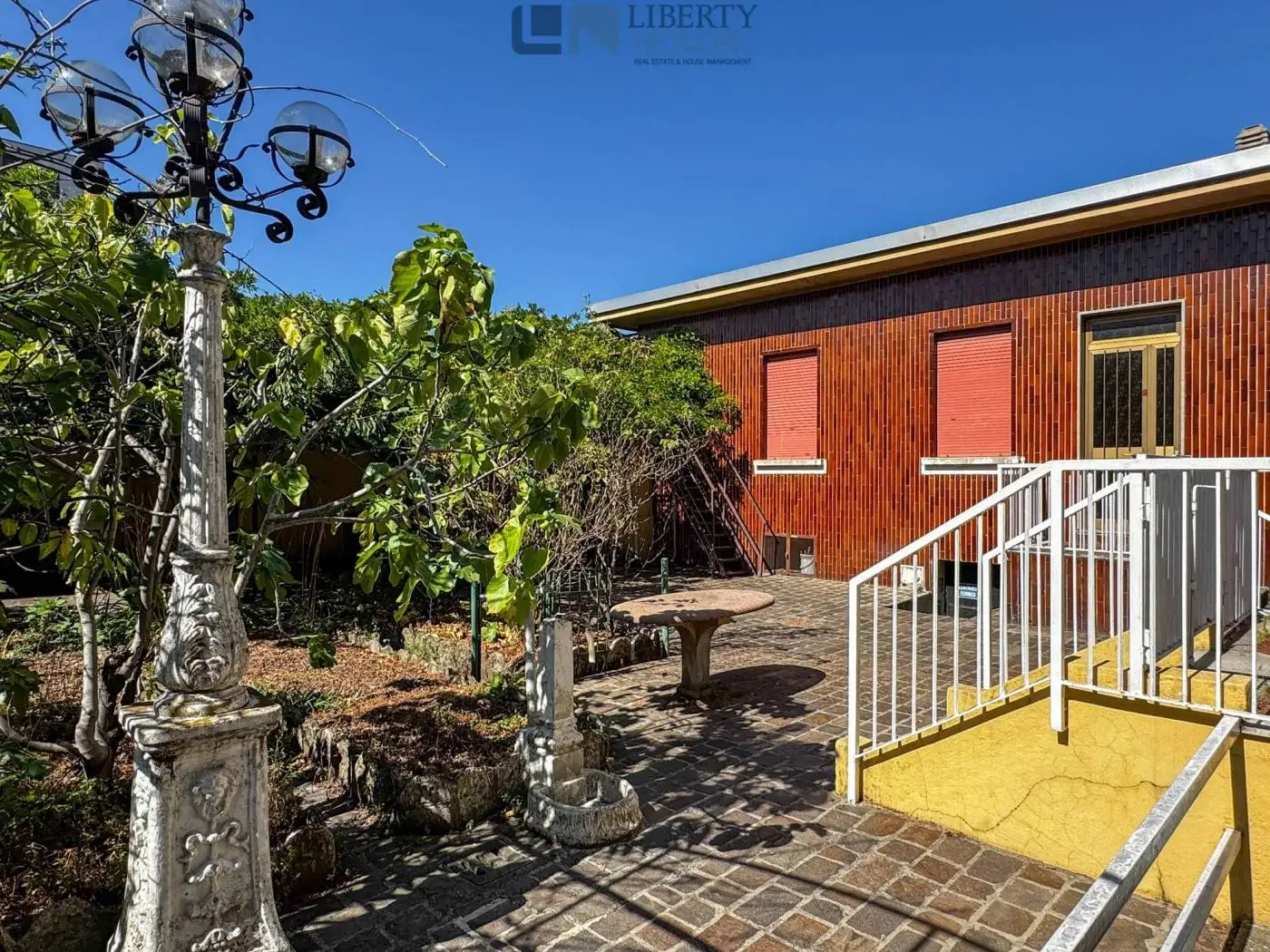 Detached house in vendita a Milan