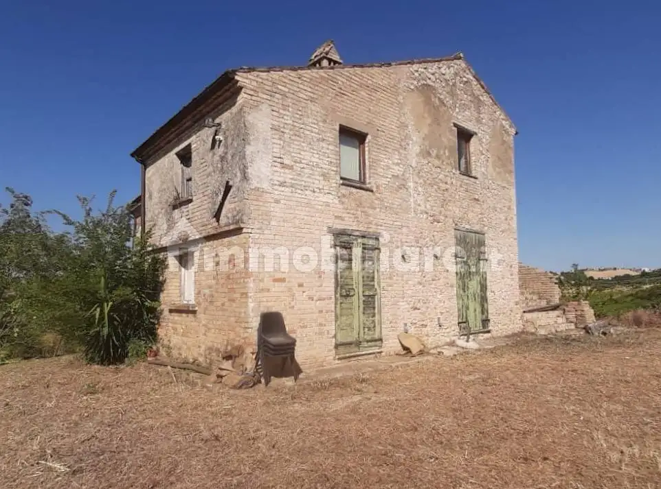 Rustico - Casale in vendita a Città Sant'Angelo