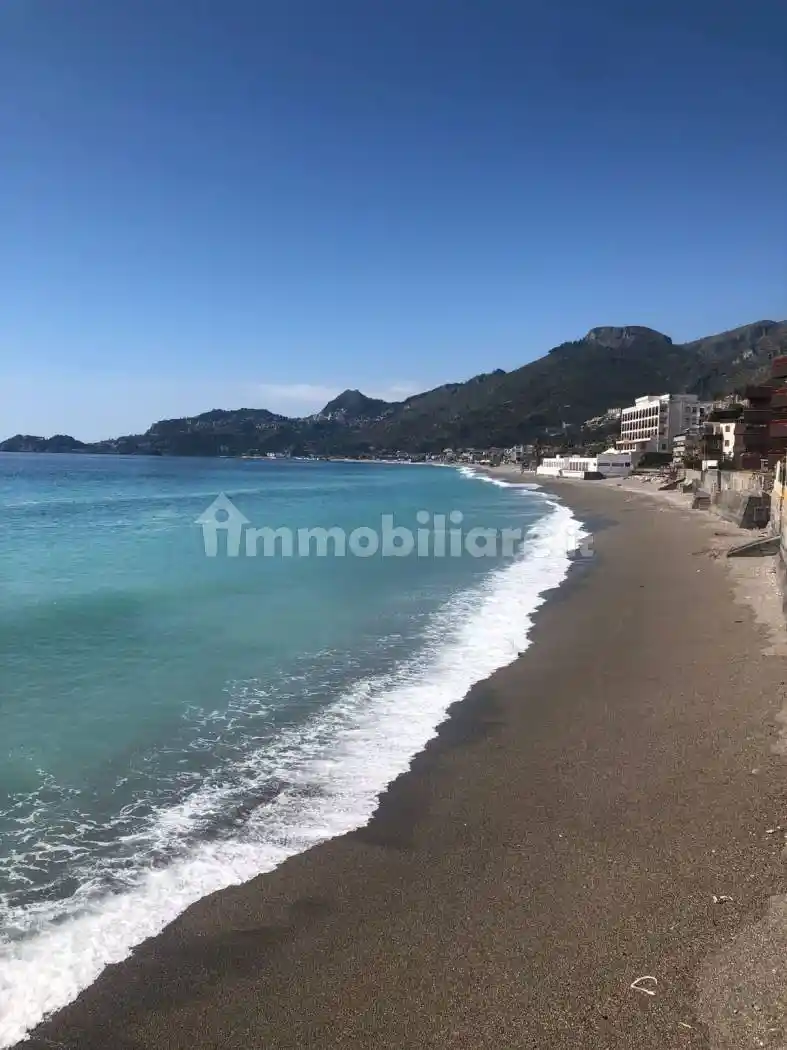 Villa in vendita a Letojanni