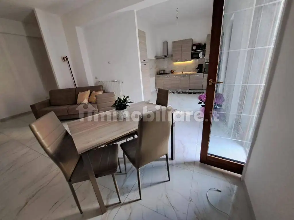 Trilocale via Francesco Petrarca, Centro, Bacoli - foto 2