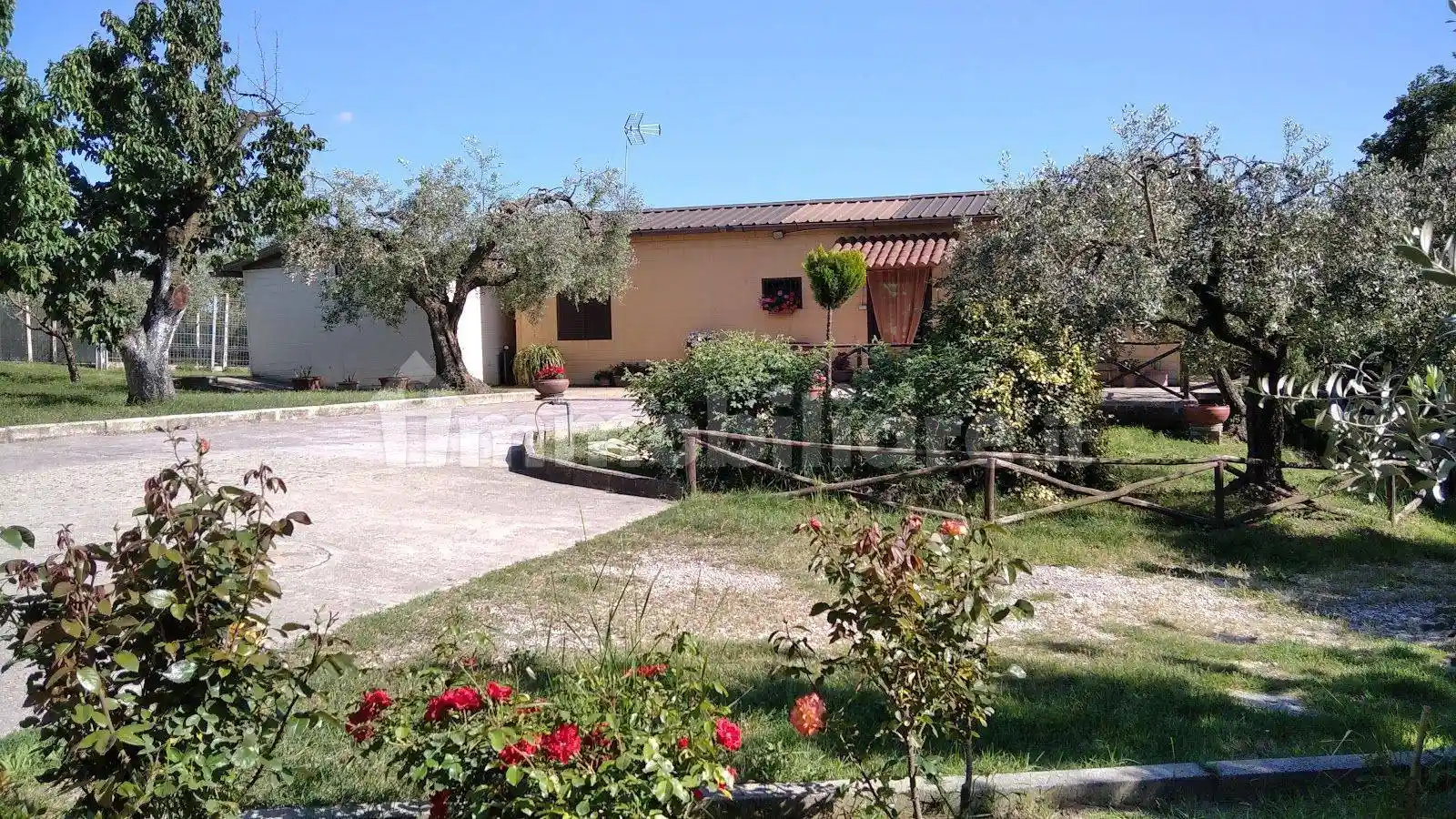 Villa in vendita a Montelibretti