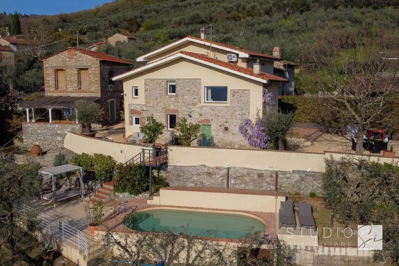 Rustico - Casale in vendita a Monsummano Terme