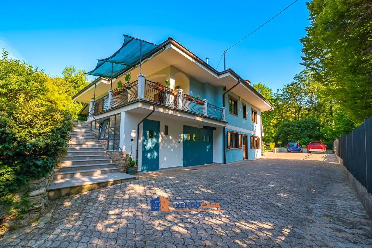 Villa bifamiliare via Sant'Anna 10, Centro, Bernezzo - foto 2